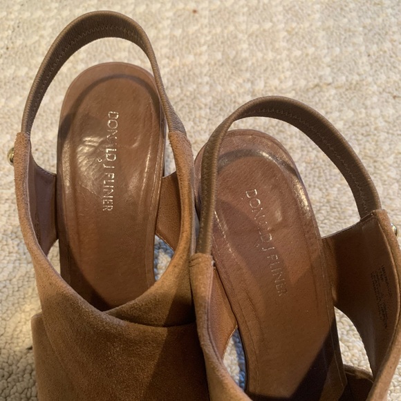 Donald J. Pliner Brown Heels size 11 - Picture 2 of 4